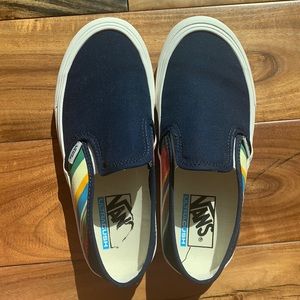 Women’s Size 6 Ultra Cush Vans